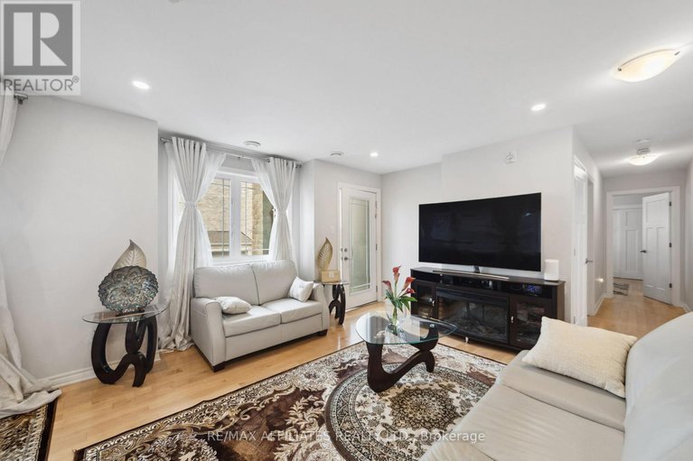 28295527/4-365-tribeca-private/longfields/ottawa/ontario/K2J6B4_10