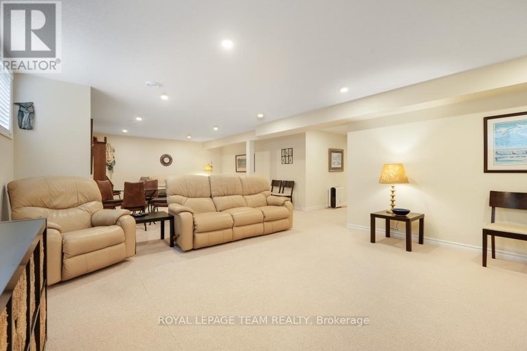 28689700/316-serenade-crescent-w/riverside-southgloucester-glen/ottawa/ontario/K1X0B8_34