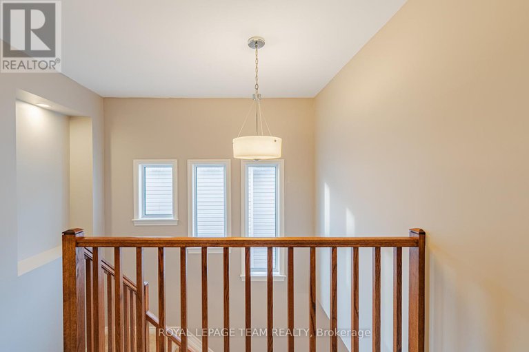 28252866/768-cedar-creek-drive/blossom-parkkemp-parkfindlay-creek/ottawa/ontario/K1T0B2_34