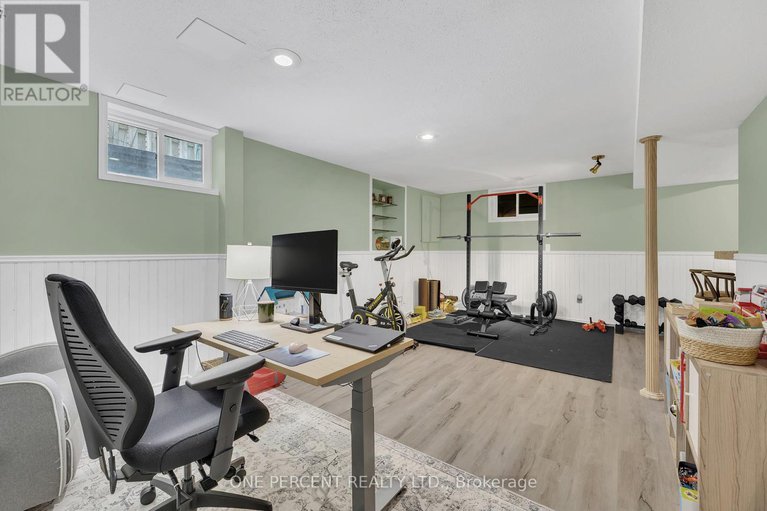 28174194/54-alberni-street/on-the-green/ottawa/ontario/K2J2M6_29