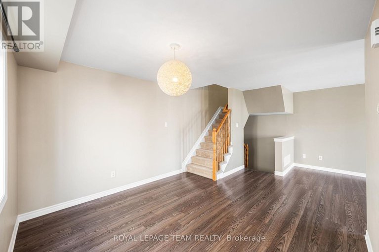 28491802/116-pennant-avenue-e/half-moon-bay/ottawa/ontario/K2J5W6_11