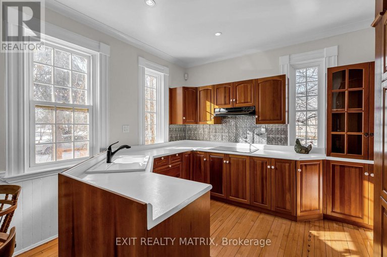 27898054/94-king-street/chesterville/north-dundas/ontario/K0C1H0_13