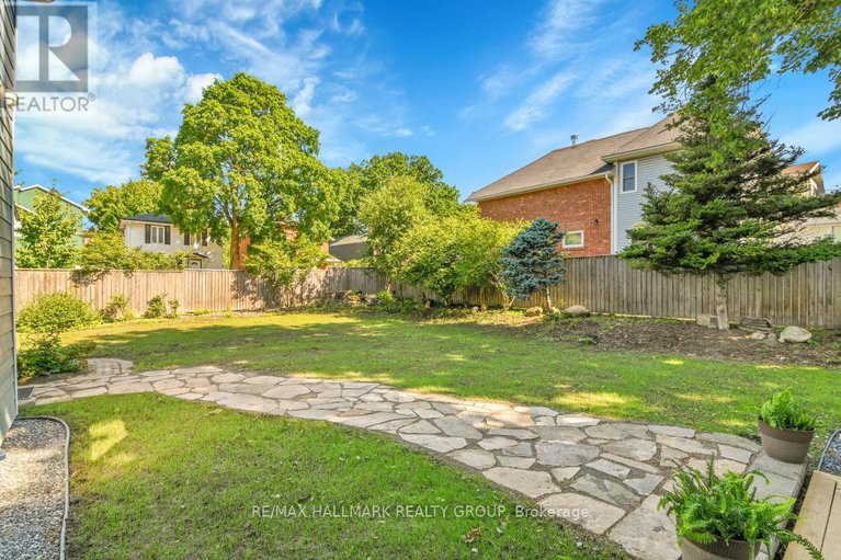 28631484/33-rockcliffe-way/lindenlea/ottawa/ontario/K1M1B3_38