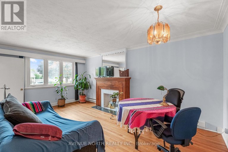 29409950/1210-erie-avenue/ridgemont/ottawa/ontario/K1V6G6_7