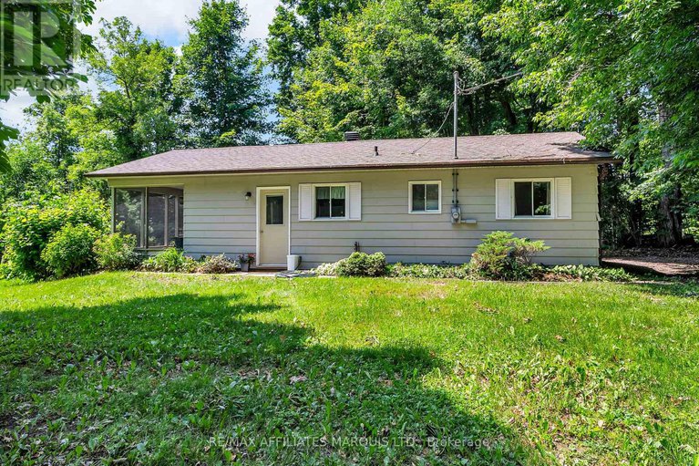 28532013/20824-south-service-road/south-glengarry-lancaster-twp/south-glengarry/ontario/K0C1N0_43