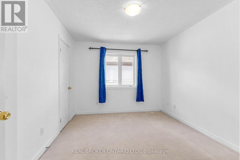 29376196/2014-jasper-avenue/ellwood/ottawa/ontario/K1V1Z5_22