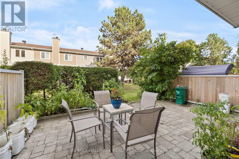 28870743/1951-ashmont-street/chapel-hill/ottawa/ontario/K1C7B9_27