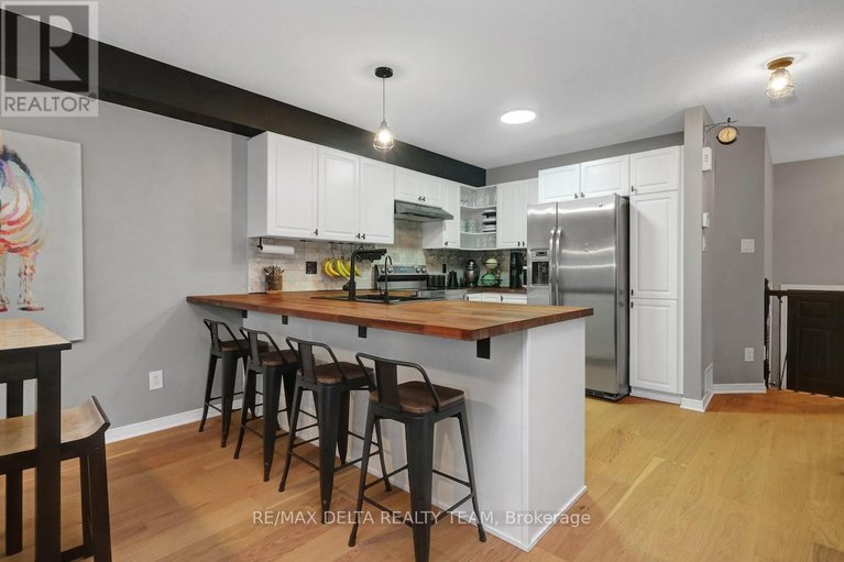 28887238/244-parkrose-private/chatelaine-village/ottawa/ontario/K4A0N8_15