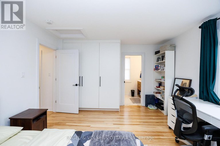 28874950/2204-utah-street/alta-vista/ottawa/ontario/K1H7W8_13