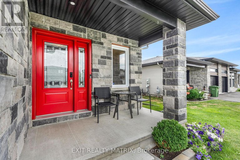 28733725/281-moisson-street/embrun/russell/ontario/K0A1W0_2