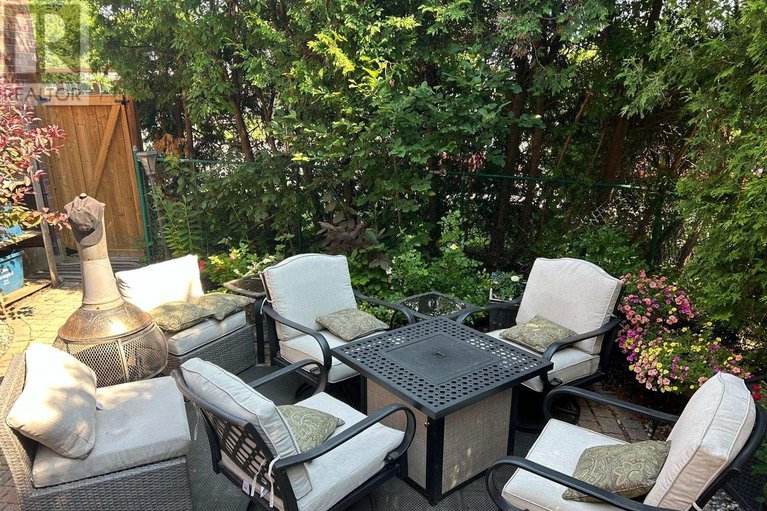 28497977/1904-russell-road/elmvale-acres/ottawa/ontario/K1G1L6_31