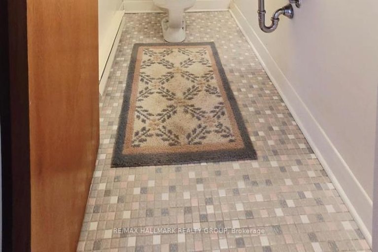 29515187/44-foothills-drive/lynwood-village/ottawa/ontario/K2H6K3_30