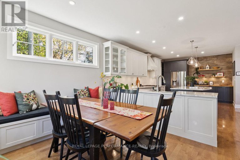 29049198/5-melva-avenue/blossom-parkkemp-parkfindlay-creek/ottawa/ontario/K1T3W9_13