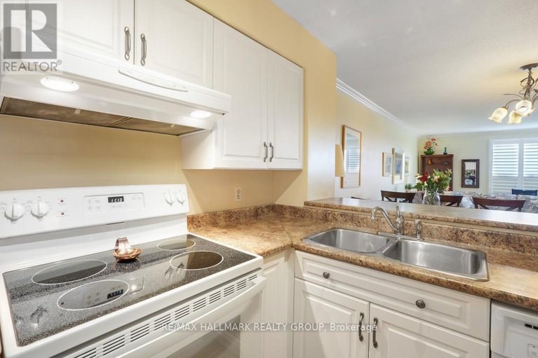 28804579/1006-545-st-laurent-boulevard/viscount-alexander-park/ottawa/ontario/K1K4H9_8