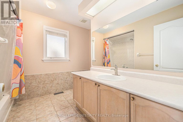 28906103/10-maybrook-place/barrhaven-east/ottawa/ontario/K2G6H6_31
