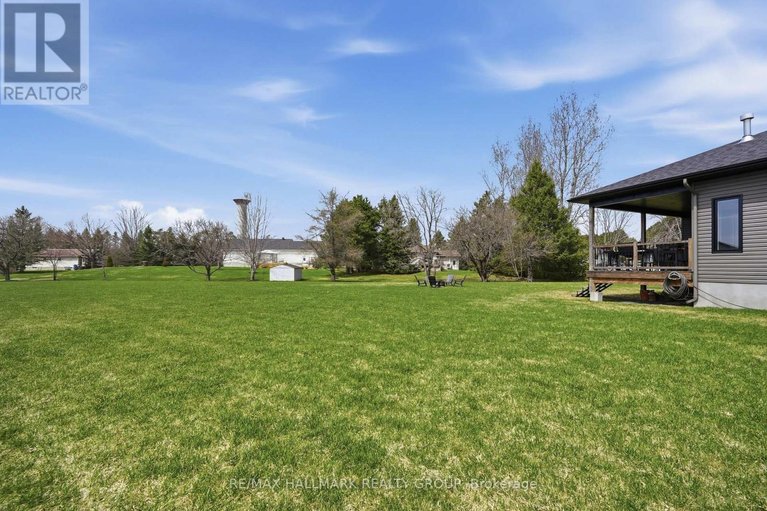 29467003/21-maxime-court/clarencerockland-twp/clarence-rockland/ontario/K0A2A0_34