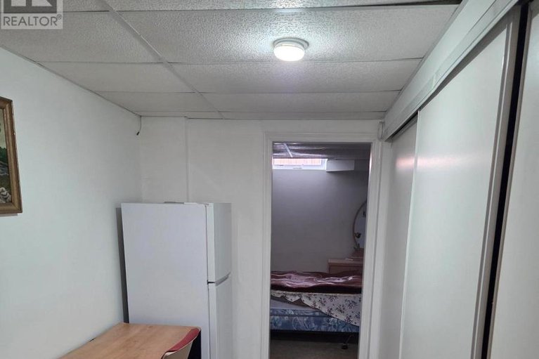 29446145/31-dossetter-way/hunt-club-park/ottawa/ontario/K1G4S3_46