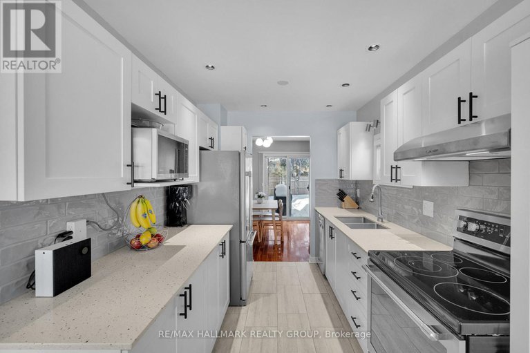 29397624/17-glenmoriston-avenue/glencairnhazeldean/ottawa/ontario/K2L2S3_5