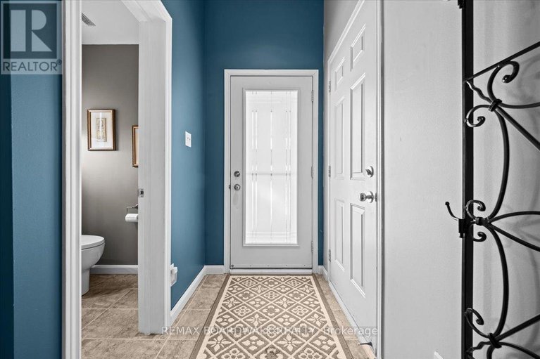 29446345/6355-sablewood-place/chapel-hill/ottawa/ontario/K1C7M3_3