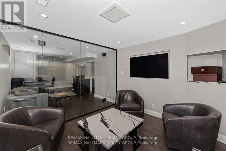 28798705/137-stedman-street/blossom-parkkemp-parkfindlay-creek/ottawa/ontario/K1T0B4_35