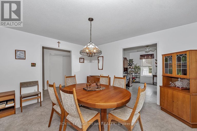 28698300/1961-manotick-station-road/greely/ottawa/ontario/K0A2W0_11