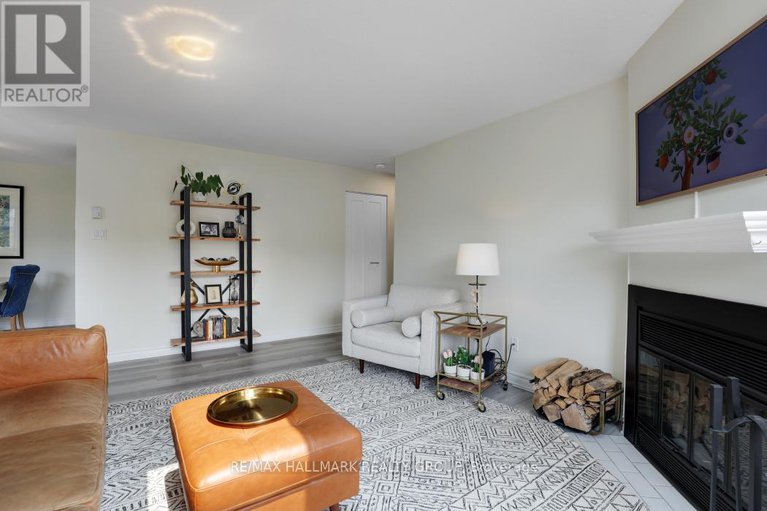 28435230/8-3-stonebank-crescent/westcliffe-estates/ottawa/ontario/K2H9M2_23