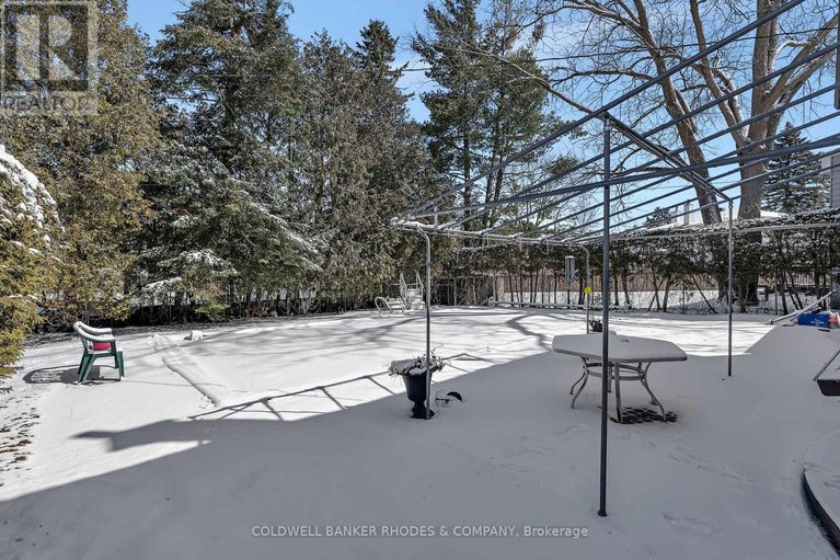 29496018/22-dayton-crescent/leslie-park/ottawa/ontario/K2H7N9_23