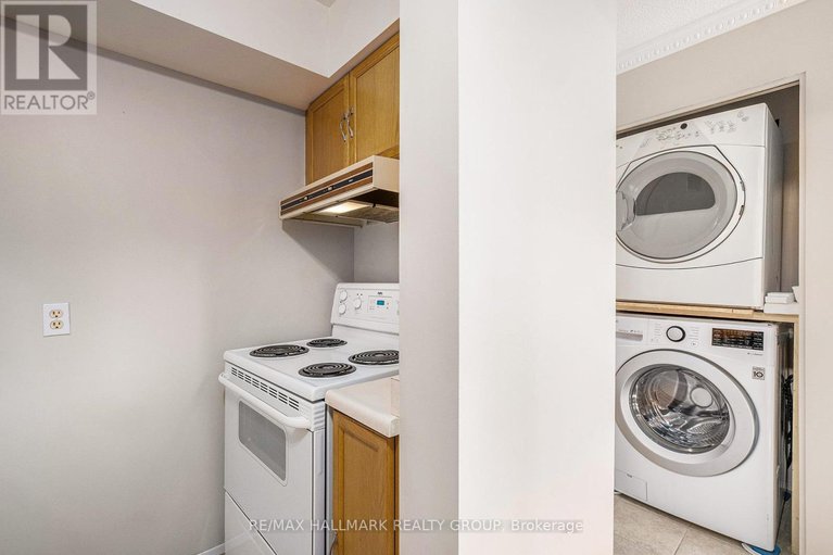 28250970/306-316-savard-avenue/vanier/ottawa/ontario/K1L7S2_13