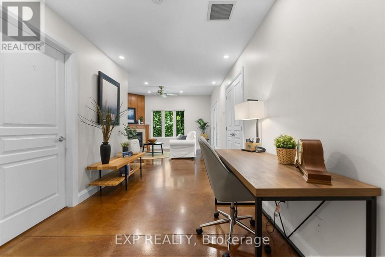 29369417/5759-queenscourt-crescent/manotick-east-to-manotick-station/ottawa/ontario/K4M1K3_45