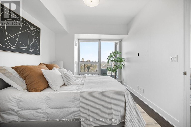 29274356/1906-485-richmond-road/westboro-west/ottawa/ontario/K2A3W9_19