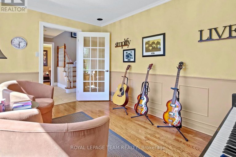 29069392/1105-cindy-hill-crescent/manotick-long-island-nicholls-island/ottawa/ontario/K4M1E8_10