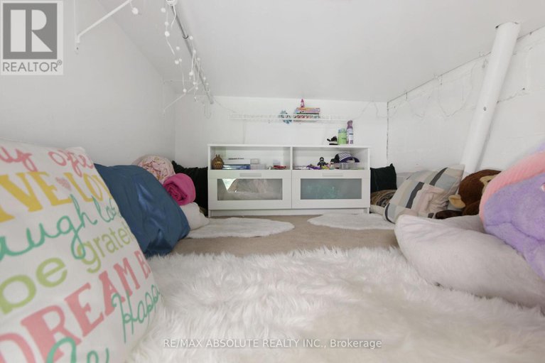 28636841/252-bruyere-street/lower-town/ottawa/ontario/K1N5E6_44