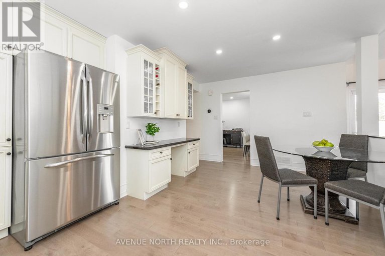 29648629/3028-courtyard-crescent/upper-hunt-club/ottawa/ontario/K1T3R7_13