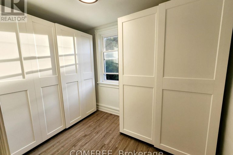 28963681/274-bell-street-s/west-centre-town/ottawa/ontario/K1S4J8_20
