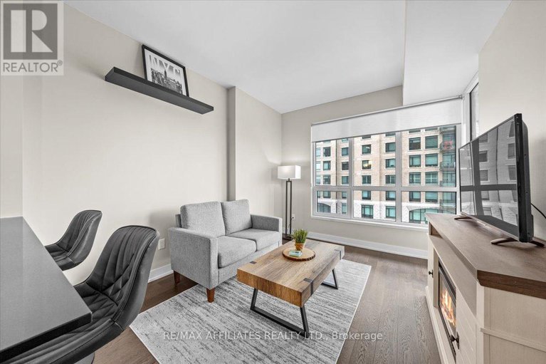 28554491/407-200-inlet-private/chatelaine-village/ottawa/ontario/K4A5H3_16