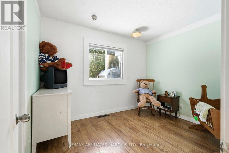 29337110/29-johnson-crescent/long-sault/south-stormont/ontario/K0C1P0_14