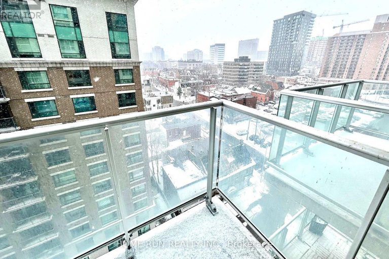 29608052/1104-195-besserer-street/sandy-hill/ottawa/ontario/K1N0B6_27