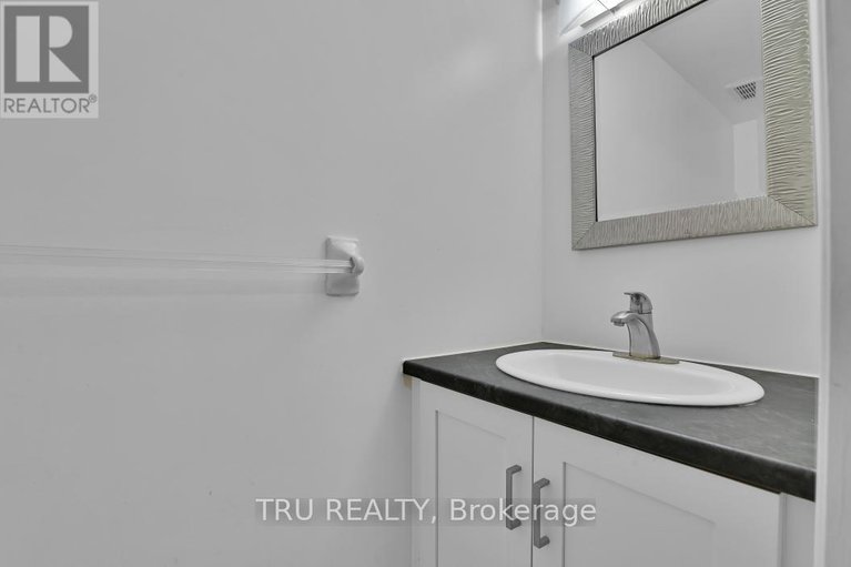 29195755/40-baton-court/katimavik/ottawa/ontario/K2L4C8_6