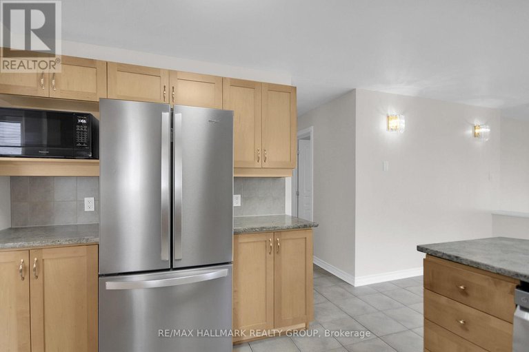 28575098/5-20-edenvale-drive/beaverbrook/ottawa/ontario/K2K3L4_12