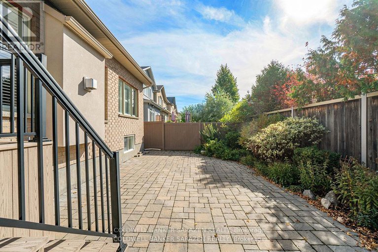 29444901/221-madhu-crescent/mooneys-bay/ottawa/ontario/K2C4J2_38