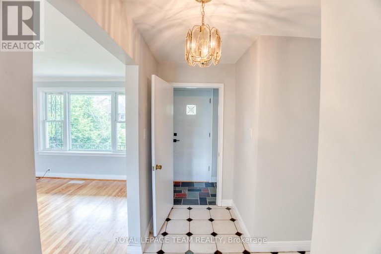 28305405/53-drouin-avenue/overbrook/ottawa/ontario/K1K2A6_3