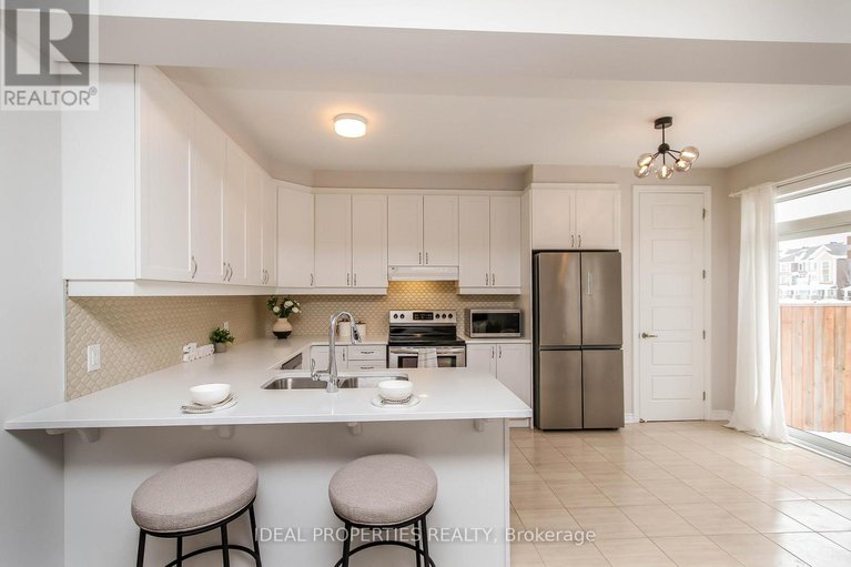 29355187/703-derreen-avenue/stittsville-north/ottawa/ontario/K2S2Z2_16