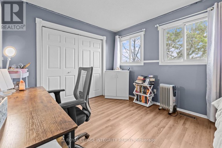 29632019/3565-aladdin-lane/blossom-parkkemp-parkfindlay-creek/ottawa/ontario/K1T1E1_20