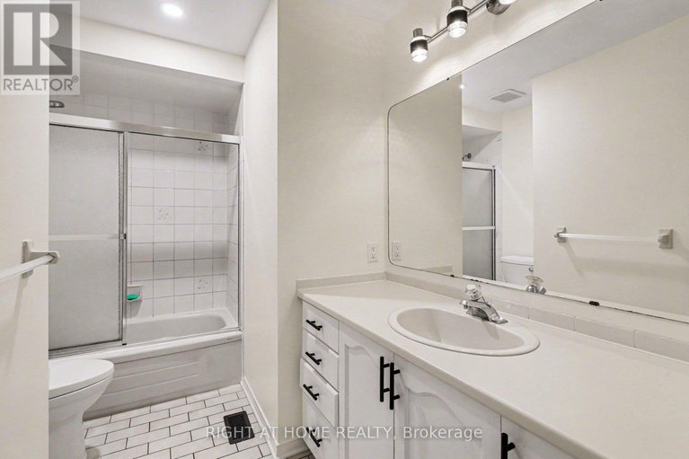 29682834/29-26-wrenwood-crescent/centrepointe/ottawa/ontario/K2G5V5_30