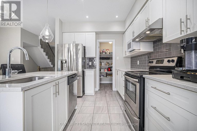 28494818/323-livery-street/emerald-meadowstrailwest/ottawa/ontario/K2V0B4_12