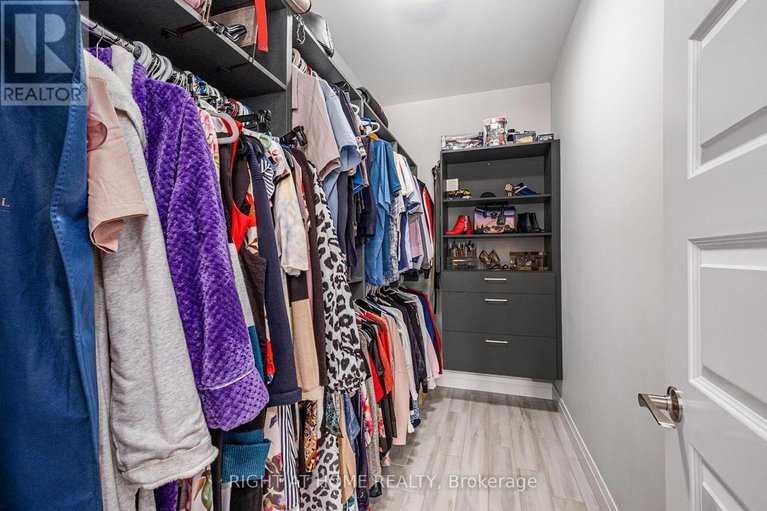 28851365/1073-diamond-street/clarencerockland-twp/clarence-rockland/ontario/K4K0J1_23