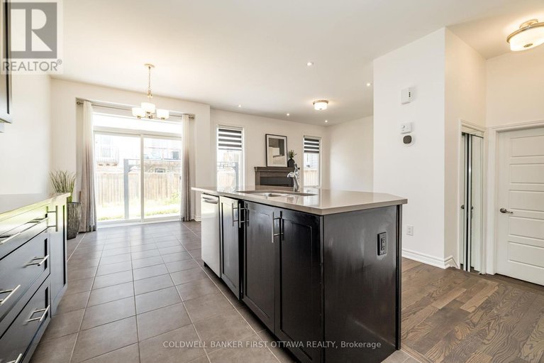 28428196/170-flowing-creek-circle/emerald-meadowstrailwest/ottawa/ontario/K2M0K2_11