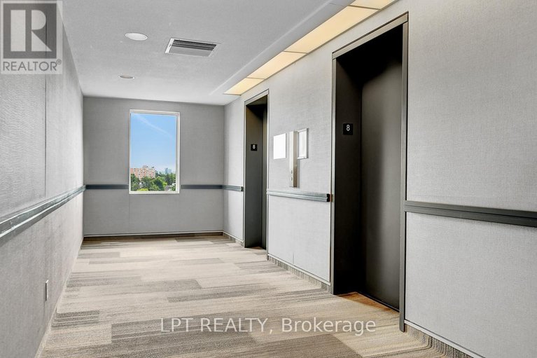 28834733/807-1100-ambleside-drive/woodroffe/ottawa/ontario/K2B8G6_8
