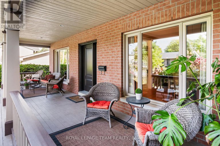 28906367/1601-apeldoorn-avenue/carleton-heights/ottawa/ontario/K2C1V4_4