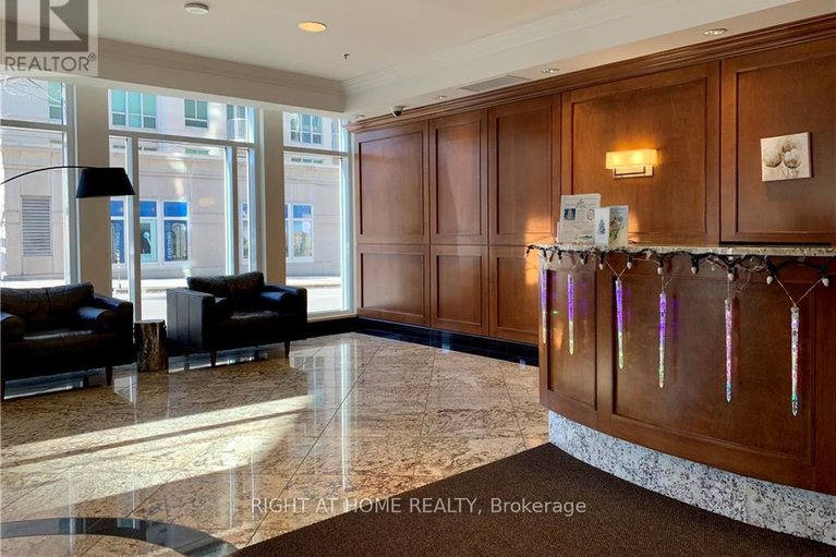 29034137/2604-242-rideau-street/sandy-hill/ottawa/ontario/K1N0B7_3